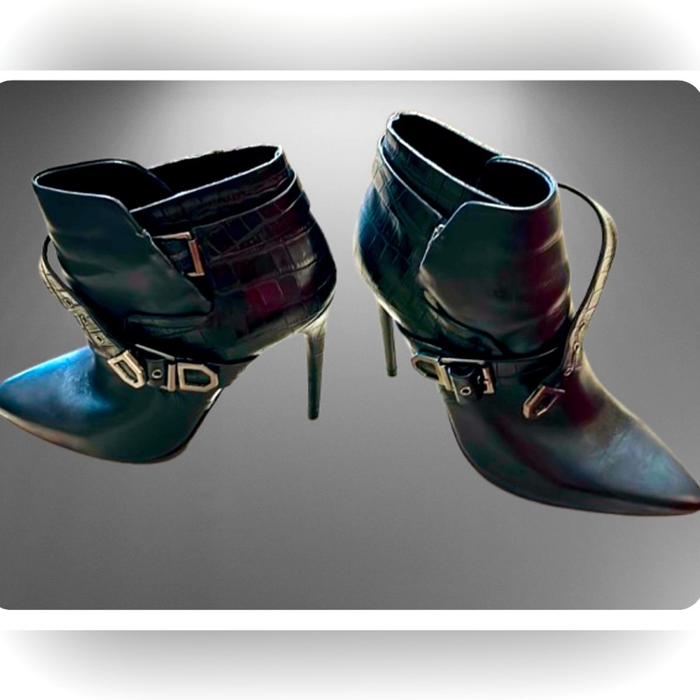 Worn once!! BCBG MaxAzria booties